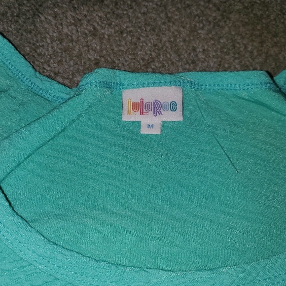 Beautiful womans lularoe. Med - Picture 2 of 2